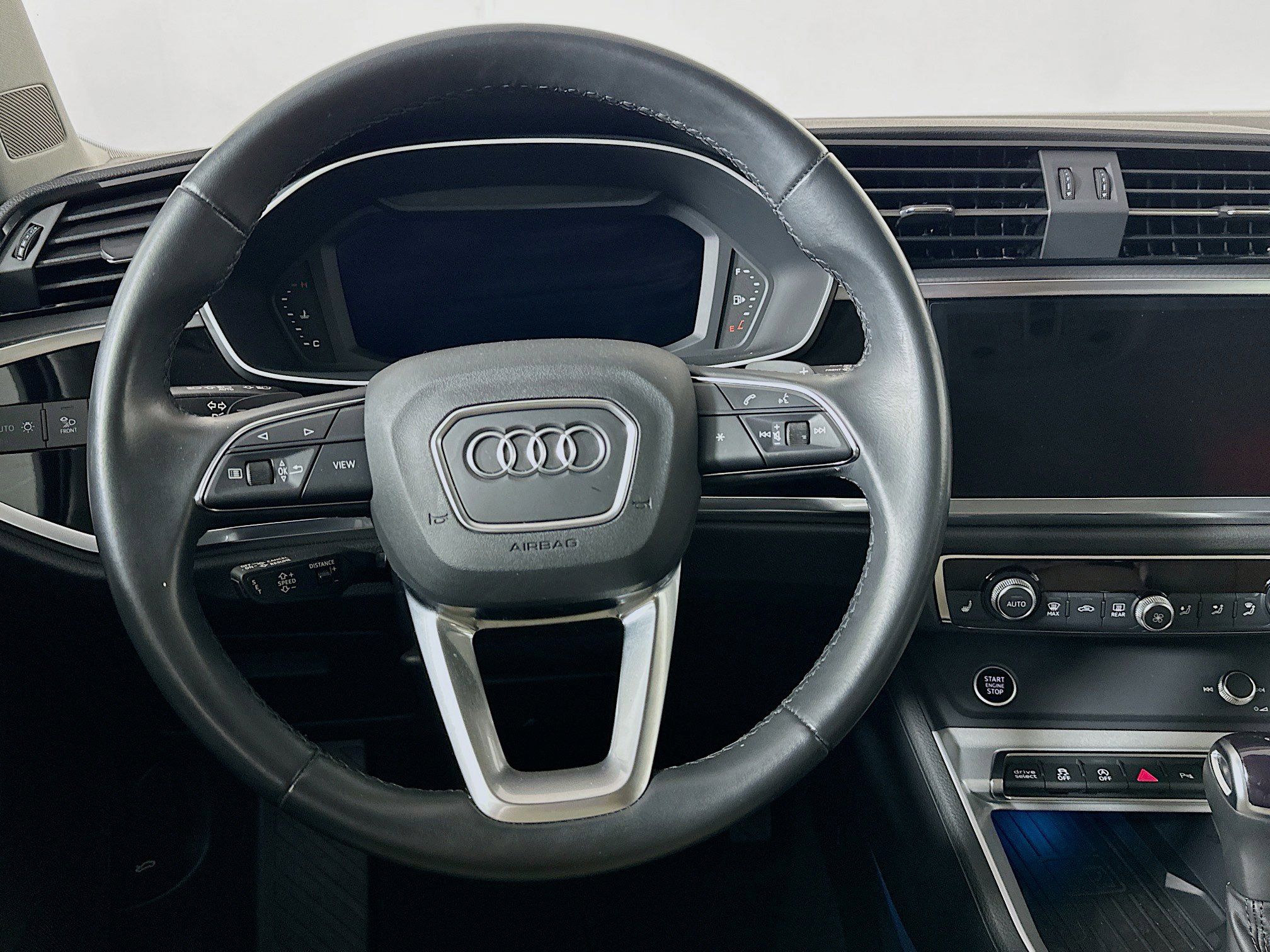 Used 2024 Audi Q3 2.0T Premium Plus w/ Premium Plus Package AWD/4WD image 18