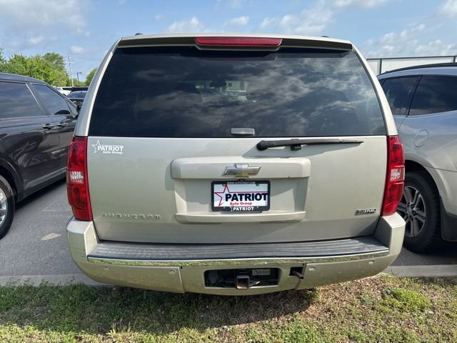 Used 2009 Chevrolet Suburban LTZ image 5