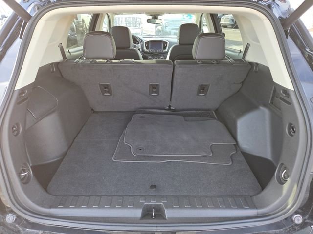 Used 2023 GMC Terrain Denali image 28