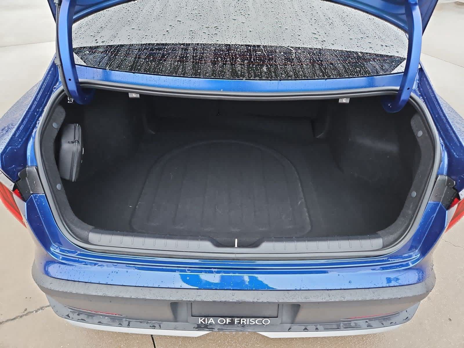 Certified 2025 Kia K4 FWD image 32