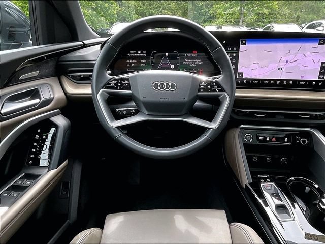 Used 2025 Audi Q5 Premium w/ Premium Plus AWD/4WD image 13