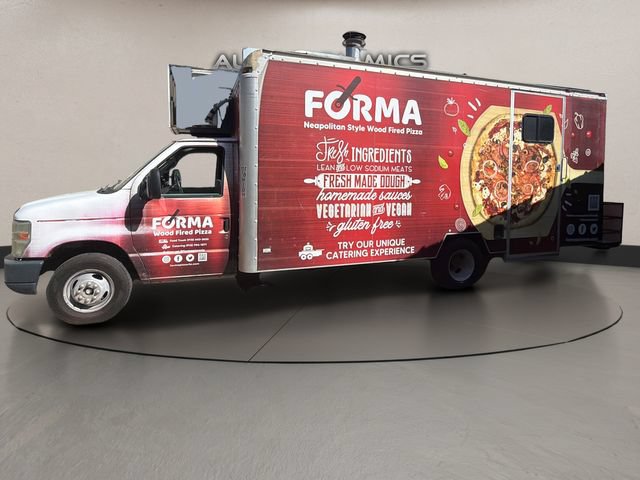 Used 2009 Ford E-350 and Econoline 350 Super Duty RWD image 1
