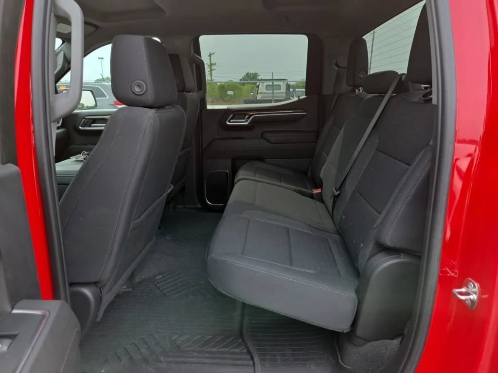 Used 2023 Chevrolet Silverado 1500 RST AWD/4WD image 5