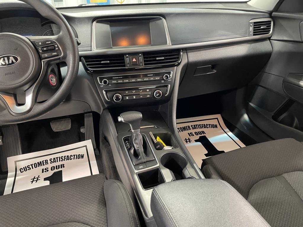 Used 2018 Kia Optima LX FWD image 30
