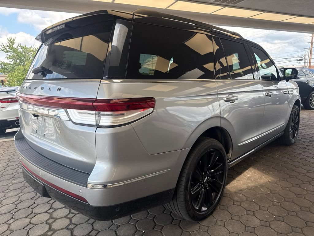Used 2023 Lincoln Navigator Black Label AWD/4WD image 5