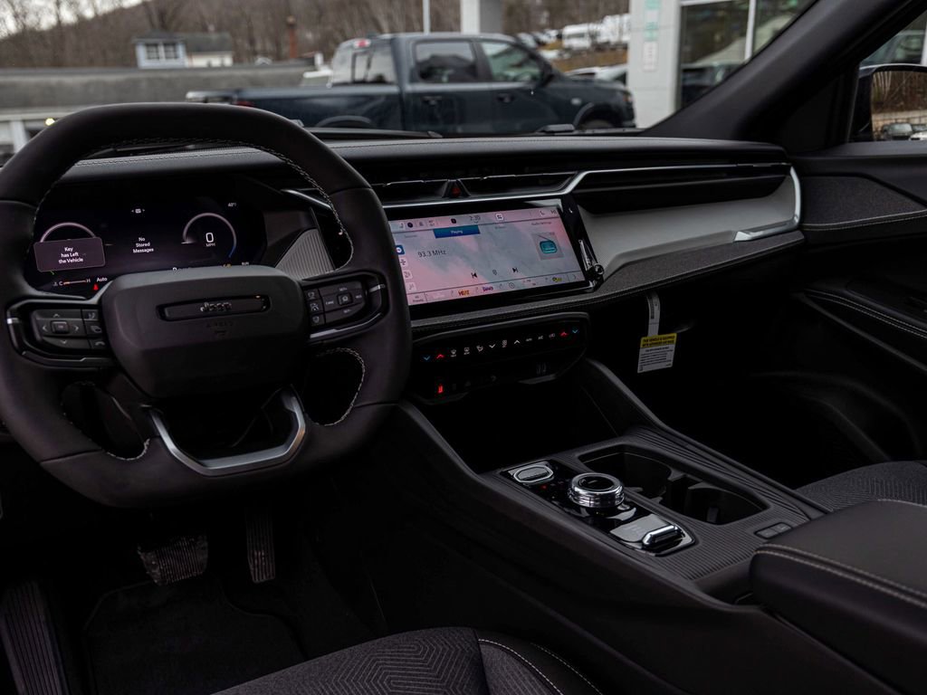 New 2026 Jeep Cherokee Laredo AWD/4WD image 17