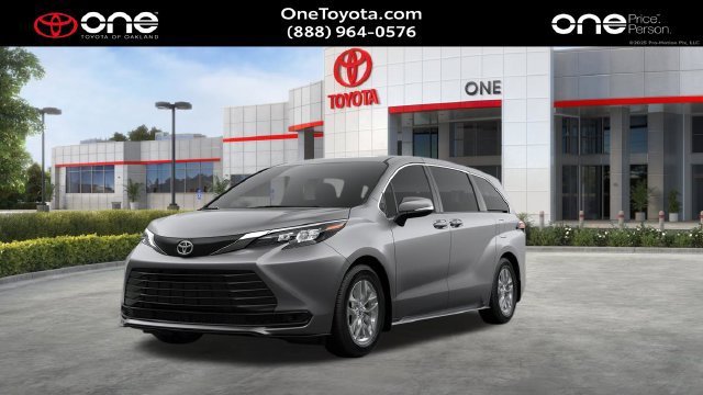 New 2026 Toyota Sienna LE