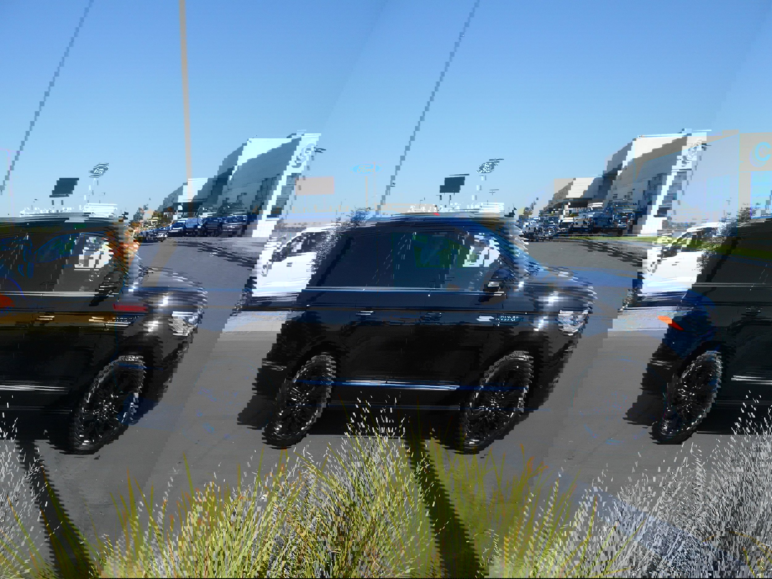 Used 2024 Lincoln Navigator Reserve image 7