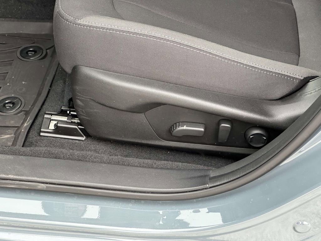 Certified 2025 Subaru Crosstrek 2.0i Premium image 14