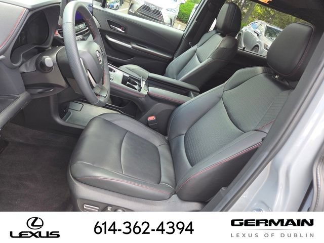 Used 2025 Toyota Sienna XSE w/ XSE Plus Package AWD/4WD image 32