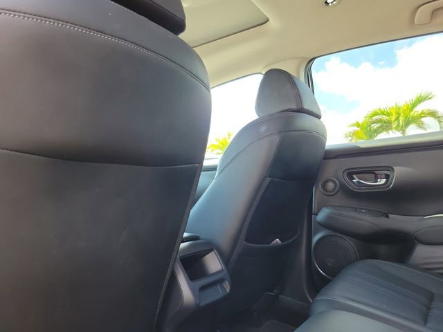 Used 2023 Honda HR-V EX-L image 10