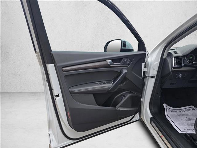 Certified 2025 Audi Q5 e Premium Plus AWD/4WD image 12