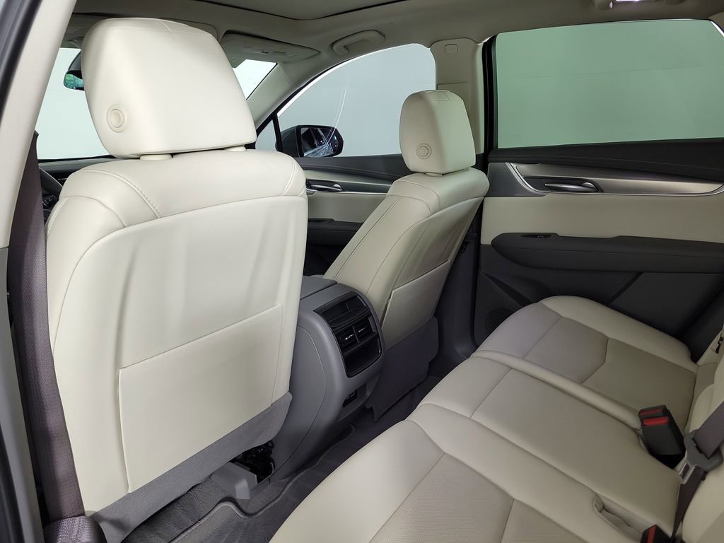 Certified 2024 Cadillac XT5 Premium Luxury FWD image 12