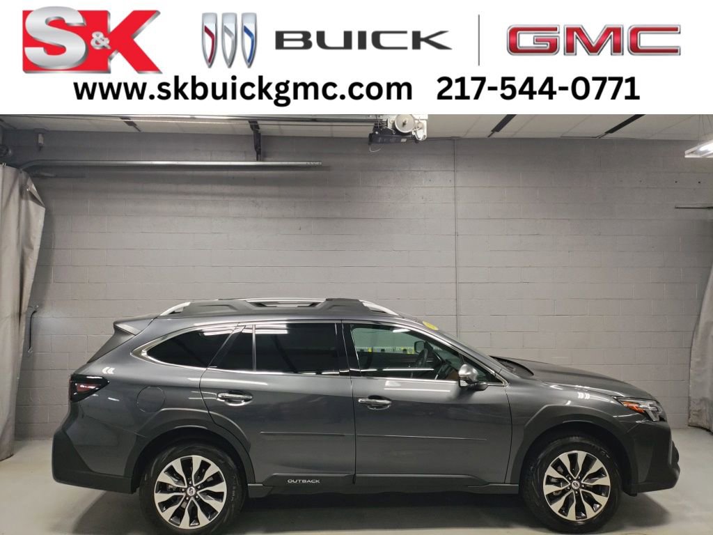 Used 2025 Subaru Outback Touring image 1