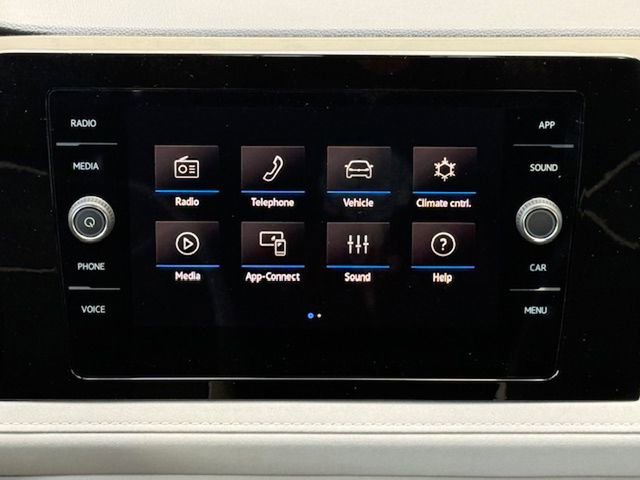 New 2025 Volkswagen Taos SE image 21