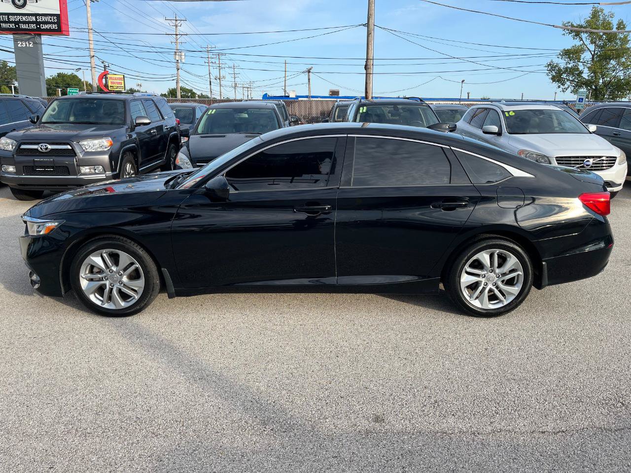 Used 2019 Honda Accord LX image 2