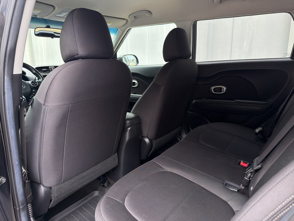 Used 2017 Kia Soul FWD image 13