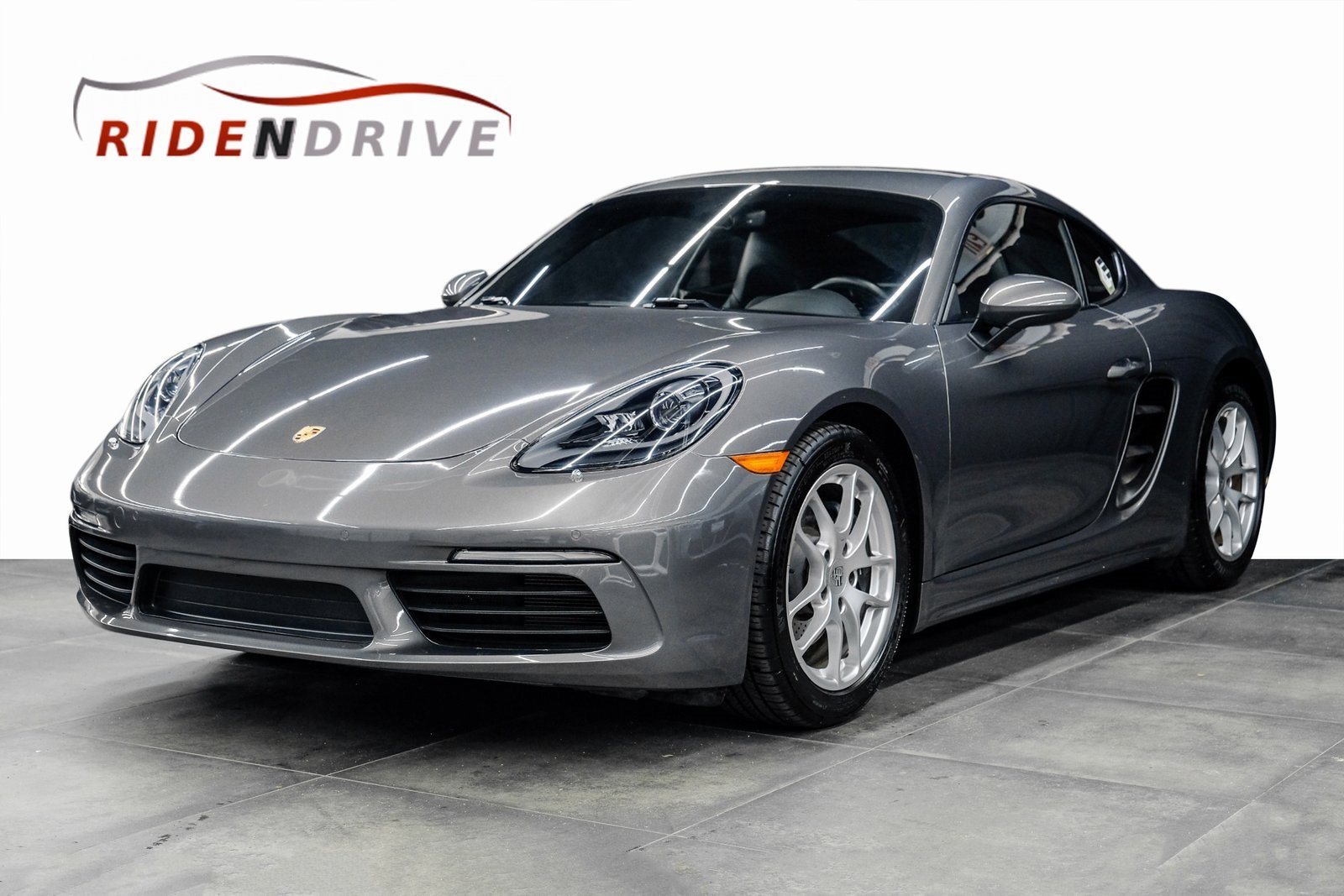 Used 2022 Porsche 718 Cayman image 1