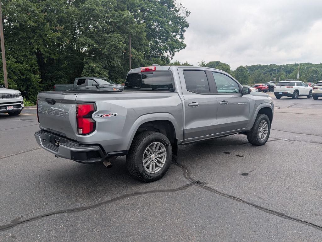 Used 2023 Chevrolet Colorado LT w/ LT Convenience Package III AWD/4WD image 4