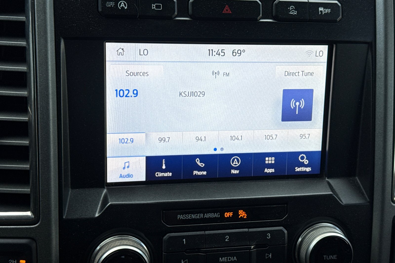 Used 2020 Ford F150 Raptor w/ Equipment Group 802A Luxury AWD/4WD image 24