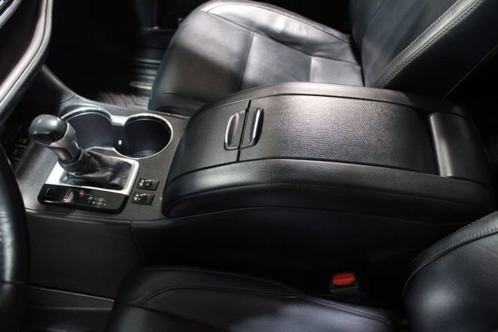 Used 2015 Toyota Highlander XLE image 32