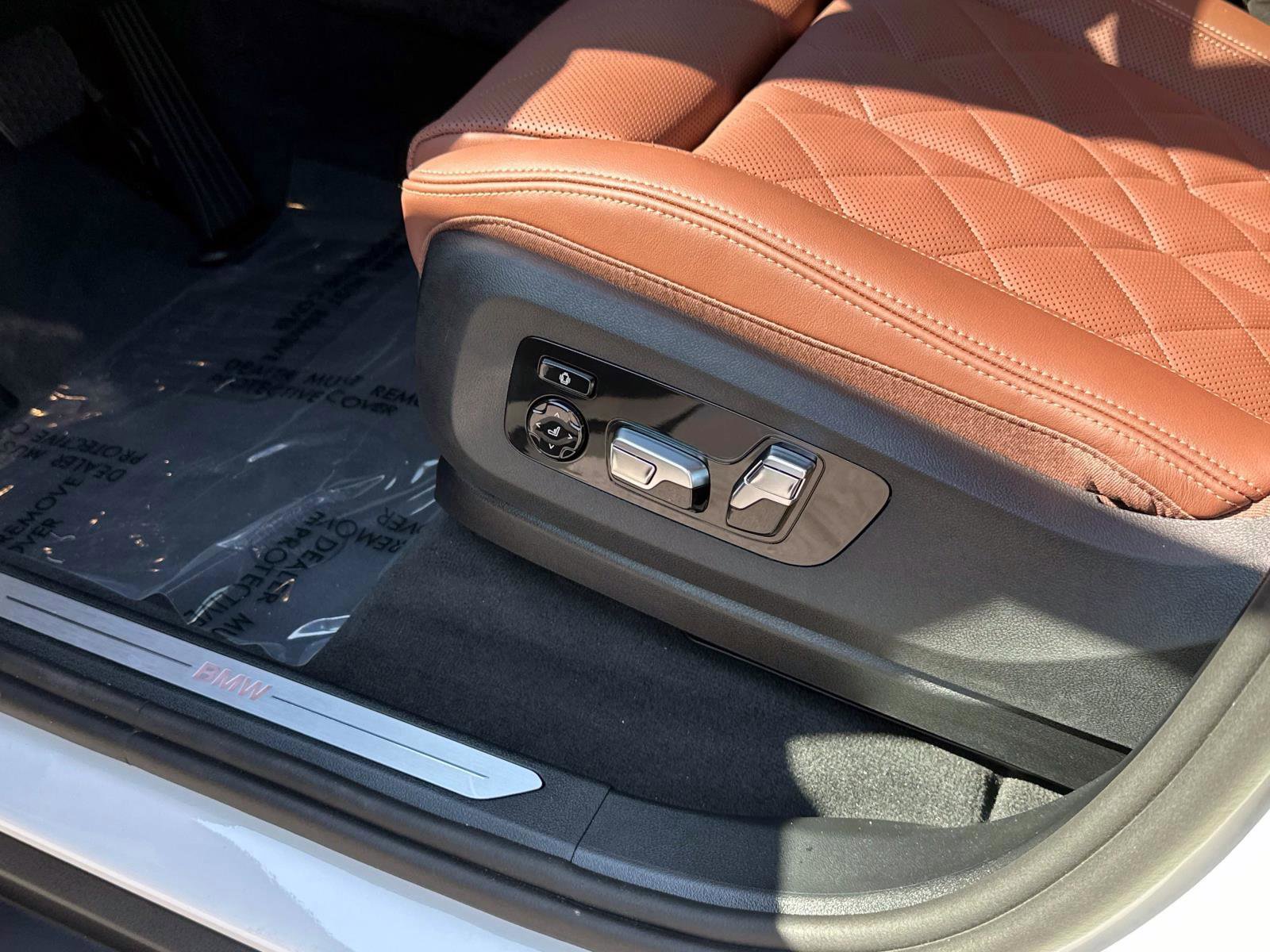 New 2026 BMW X5 sDrive40i image 17