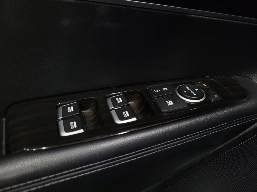 Used 2019 Kia Sorento AWD image 27