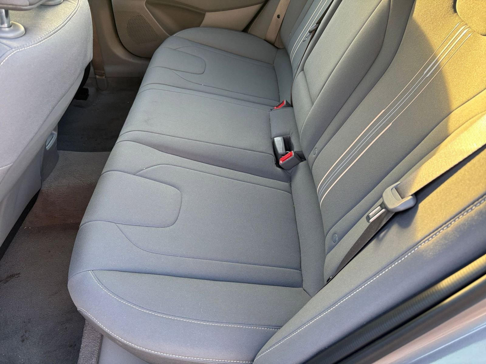 Used 2025 Hyundai Elantra SEL image 25