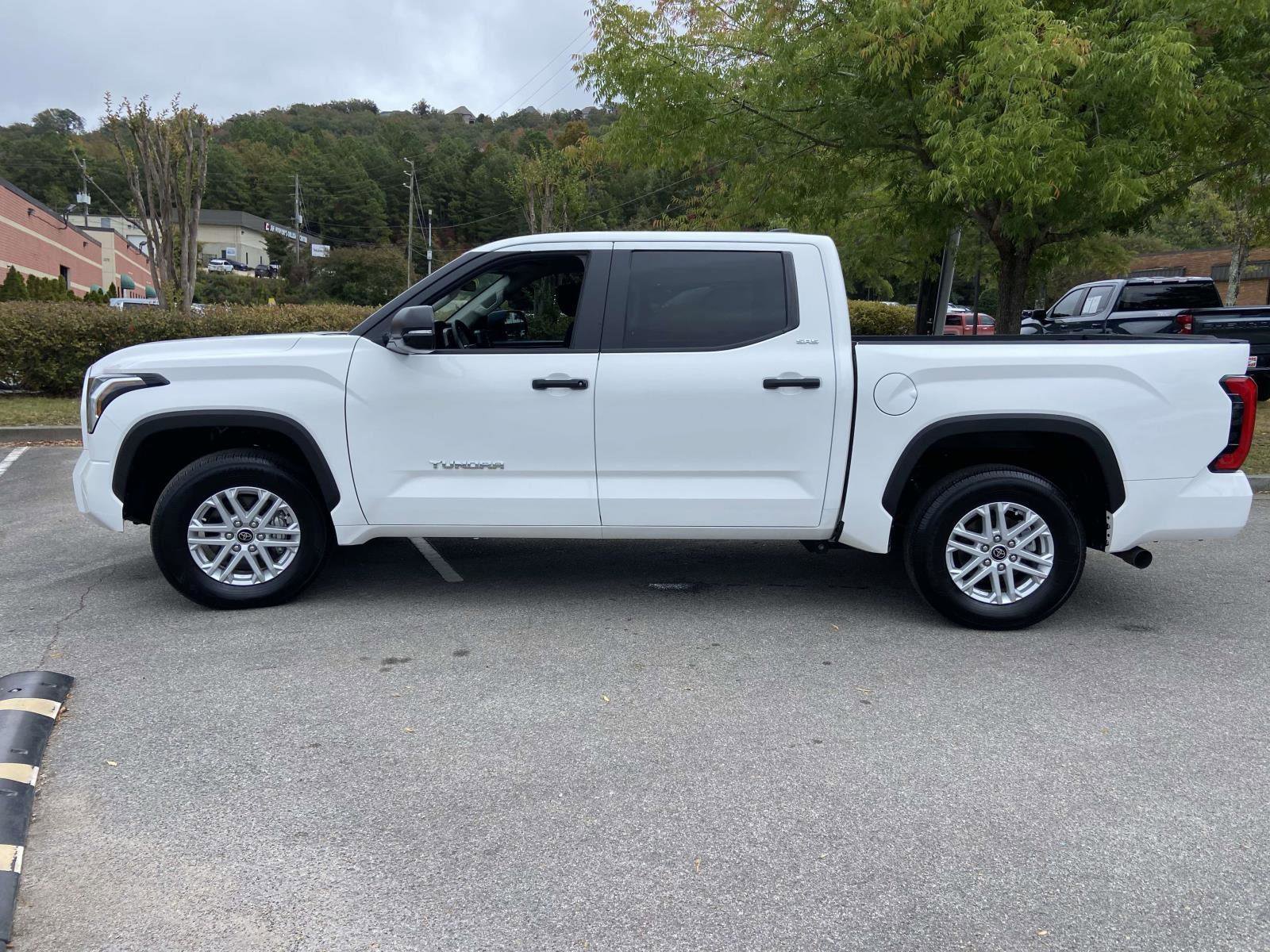 Used 2024 Toyota Tundra SR5 w/ SR5 Convenience Package image 26
