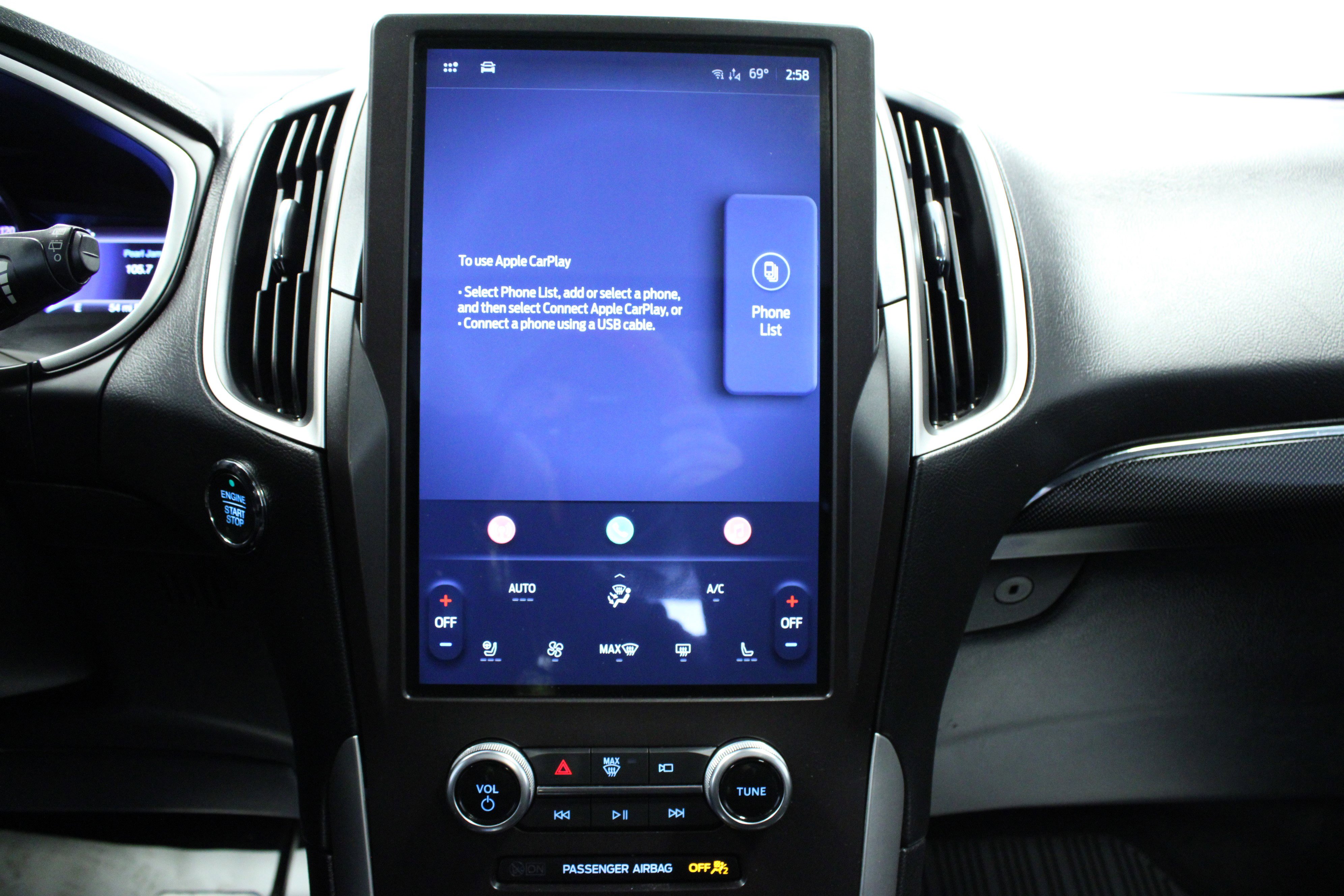 Used 2021 Ford Edge ST-Line w/ Class II Trailer Tow Package image 22