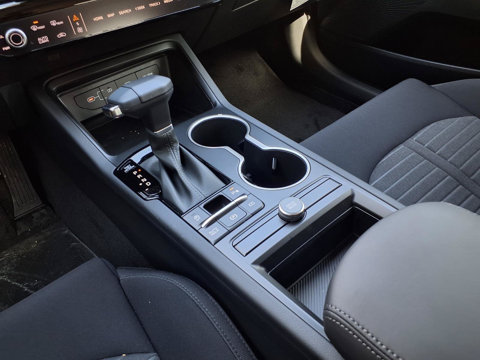 New 2026 Kia K5 LXS FWD image 9