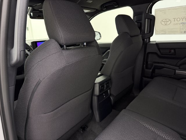 New 2026 Toyota 4Runner SR5 AWD/4WD image 30