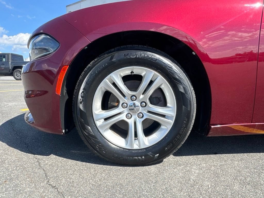 Used 2020 Dodge Charger SXT w/ Cold Weather Package RWD image 10