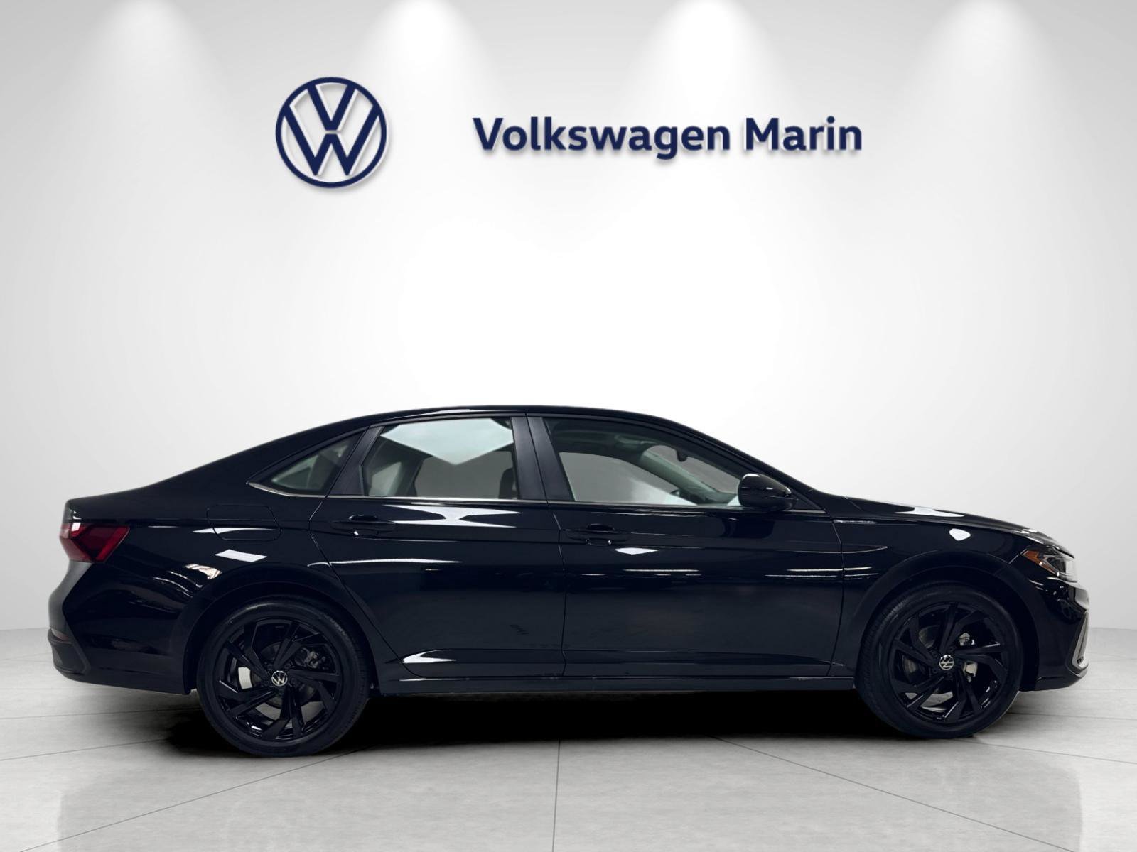 New 2026 Volkswagen Jetta SE FWD image 6