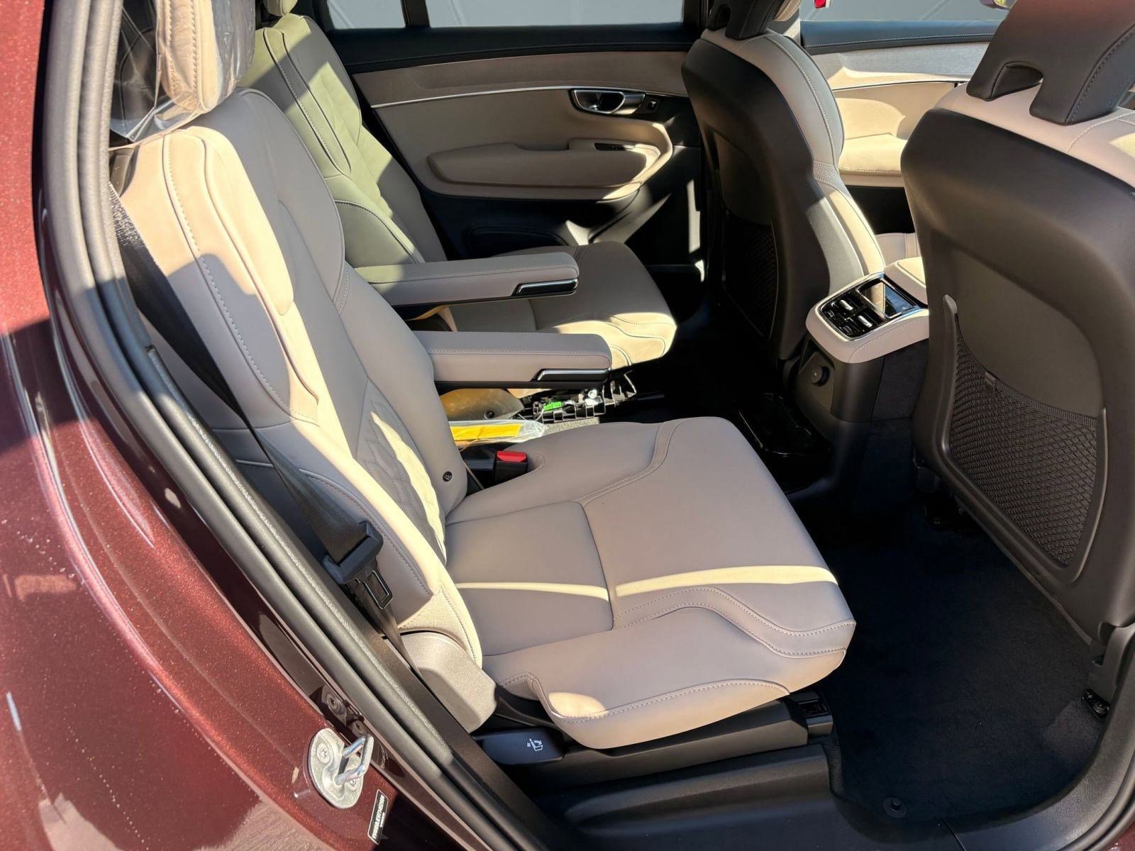 New 2026 Volvo XC90 T8 Plus w/ Protection Package image 26