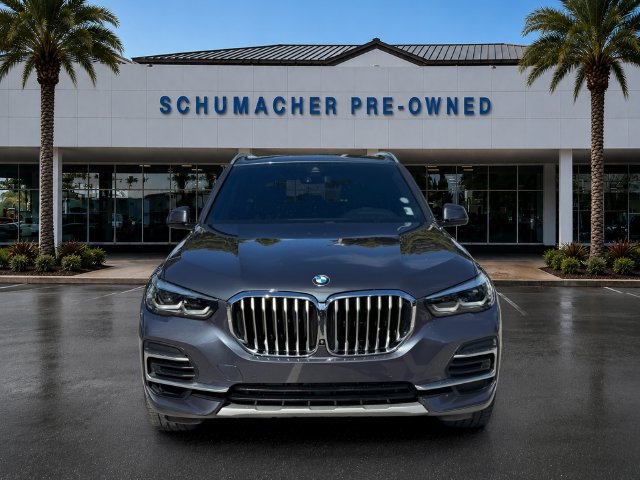 Used 2022 BMW X5 sDrive40i w/ Parking Assistance Package RWD image 2