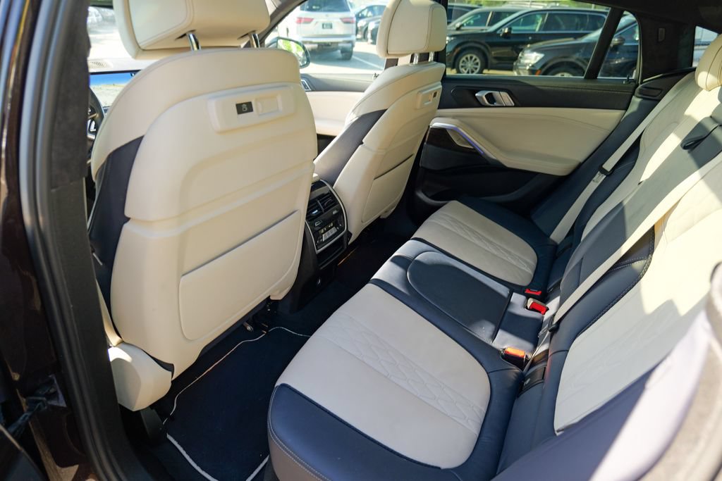 Used 2021 BMW X6 xDrive40i w/ Premium Package 2 AWD/4WD image 24