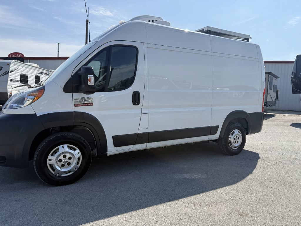 Used 2014 RAM ProMaster 2500 w/ Interior Convenience Group FWD image 8