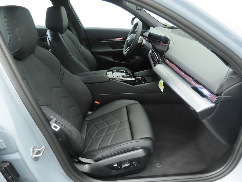 New 2026 BMW i5 eDrive40 w/ M Sport Package image 20