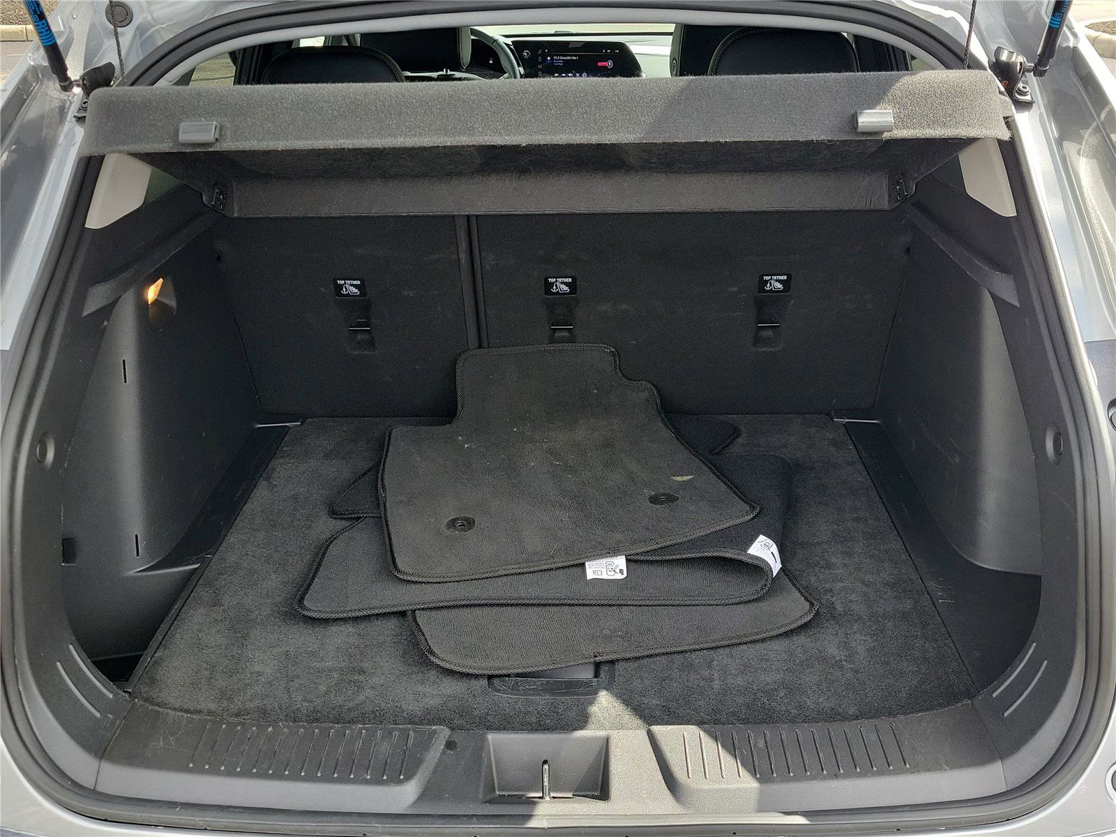 Used 2025 Chevrolet Trax LT w/ LT Convenience Package image 7