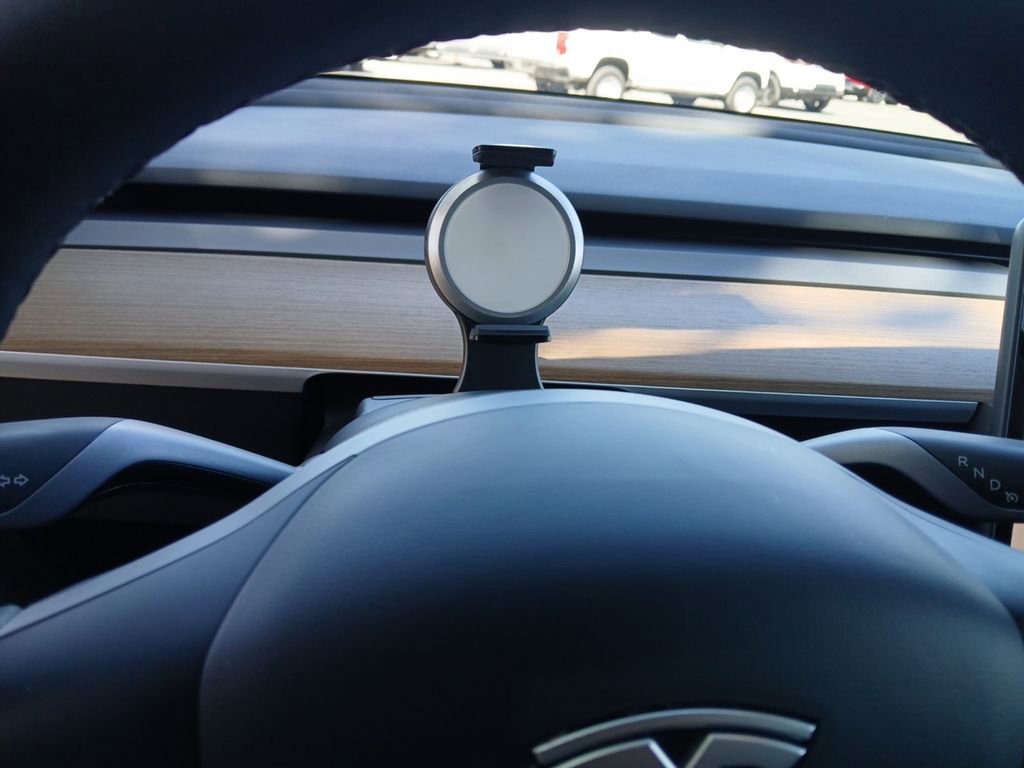 Used 2023 Tesla Model Y Long Range image 25