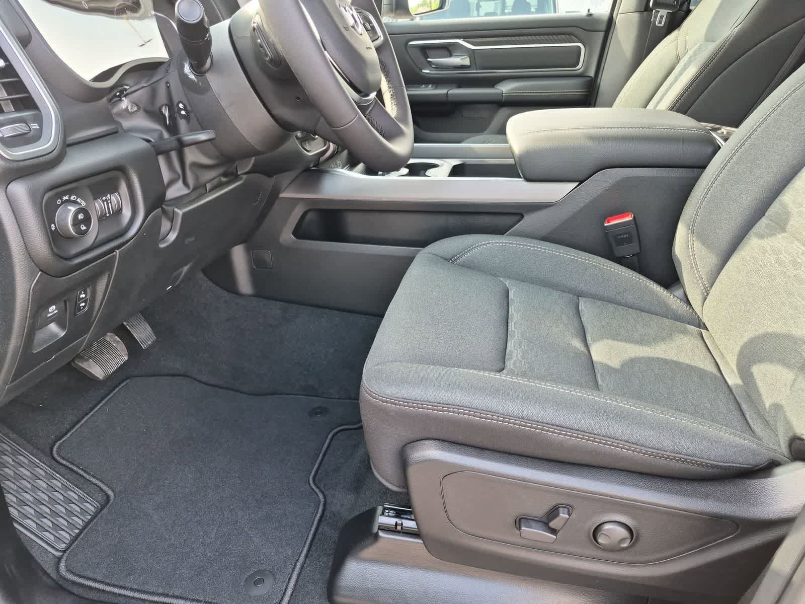 New 2026 RAM 1500 Big Horn AWD/4WD image 10