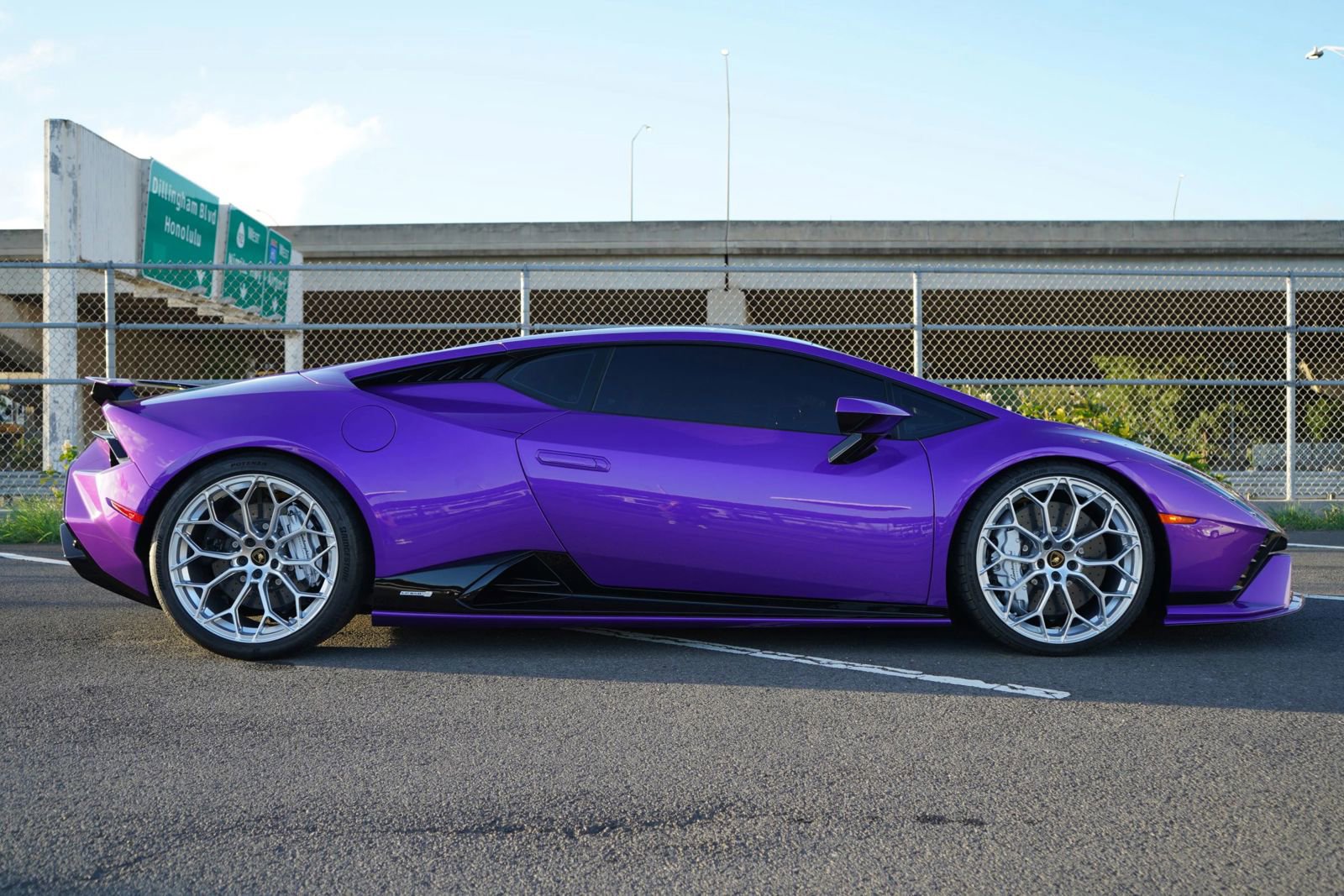 Used 2024 Lamborghini Huracan Tecnica image 24