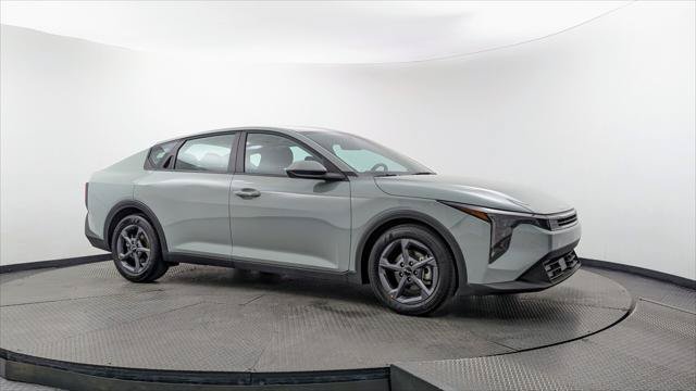 Used 2026 Kia K4 FWD image 11