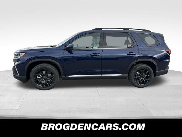 New 2025 Honda Pilot Touring image 5