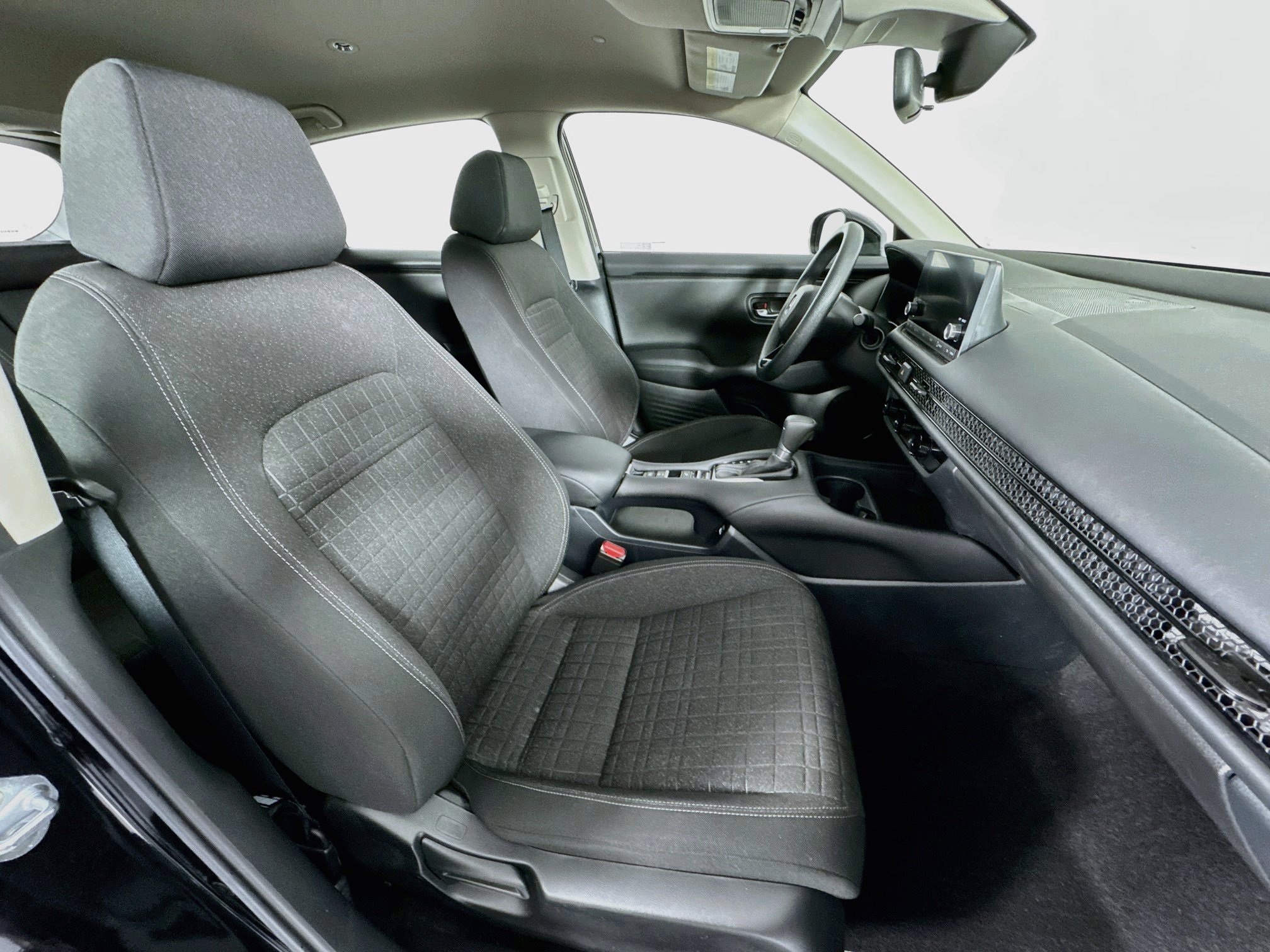 Certified 2023 Honda HR-V LX image 25
