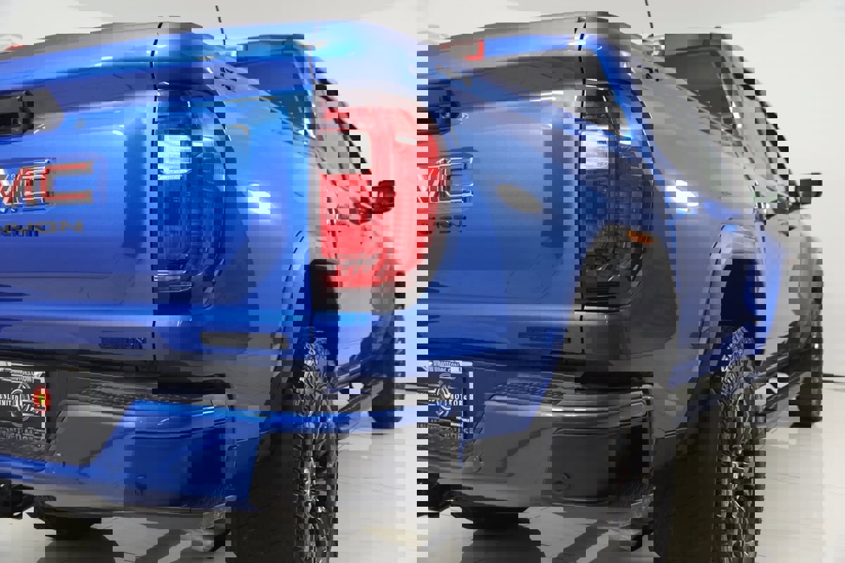 Used 2023 GMC Canyon Elevation w/ Convenience Package image 59