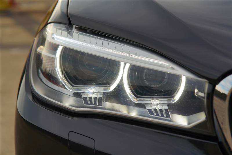 Used 2015 BMW X5 xDrive50i AWD/4WD image 26