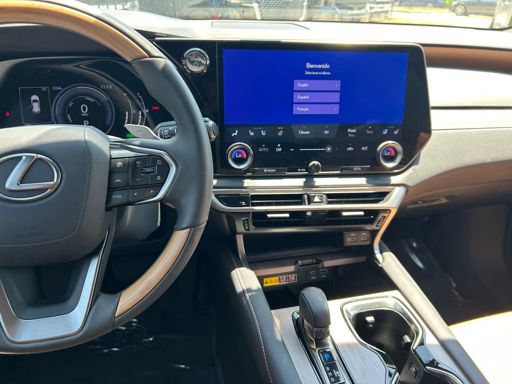 Used 2024 Lexus RX 350h w/ Cold Area Package AWD/4WD image 17