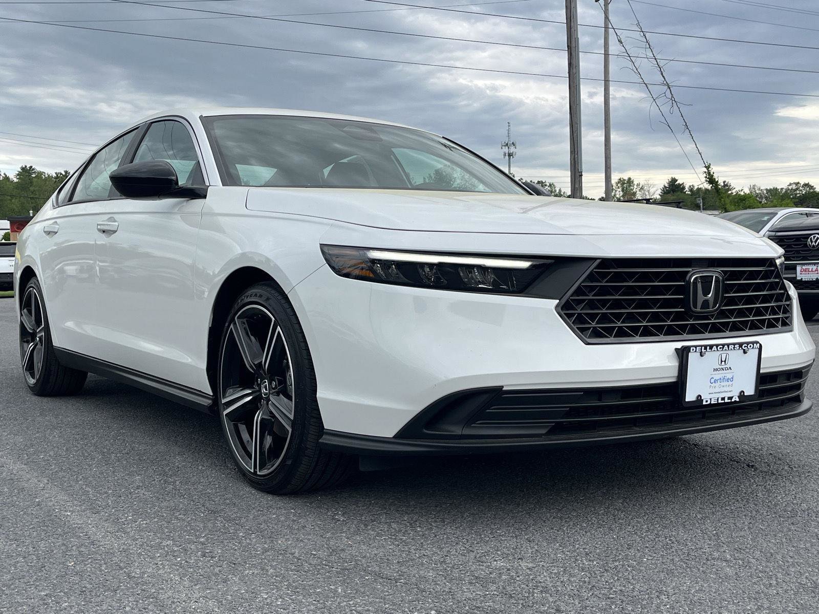 Used 2025 Honda Accord Sport image 2